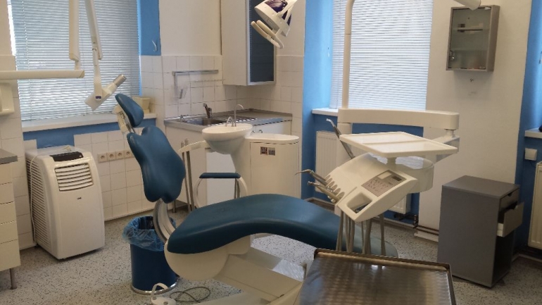 Nabídka vybavené zubní ordinace v obci Desná Nabídka vybavené zubní ordinace v obci Desná