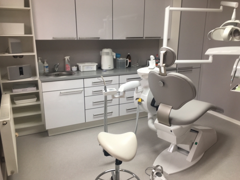 Přijmu dentální hygienistku Přijmu dentální hygienistku