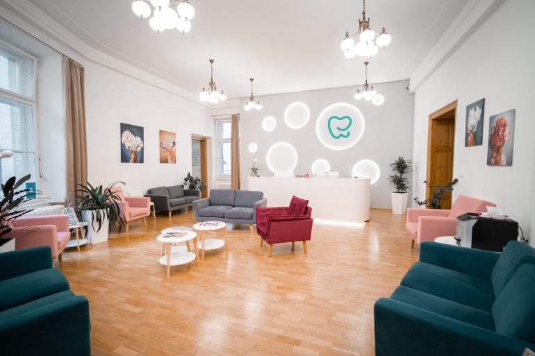 Stomatolog/Ortodont Praha - Buďte součástí týmu KissDent!