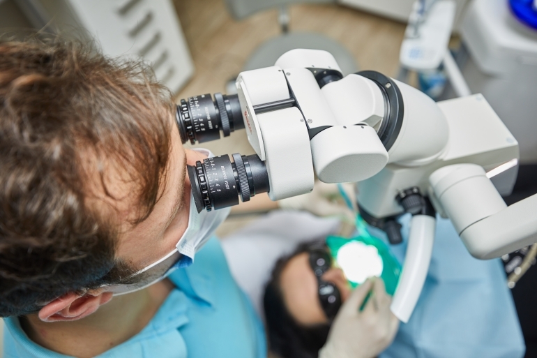 Přijmeme zubního lékaře/ku absolventa/ku