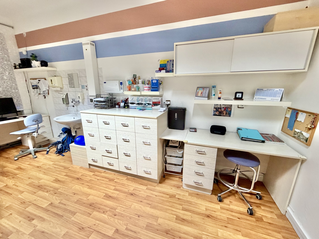 Pronájem zubní/ch ordinace/í v&nbsp;Plzni - vhodné pro zubní lékaře nebo dentální hygienistky