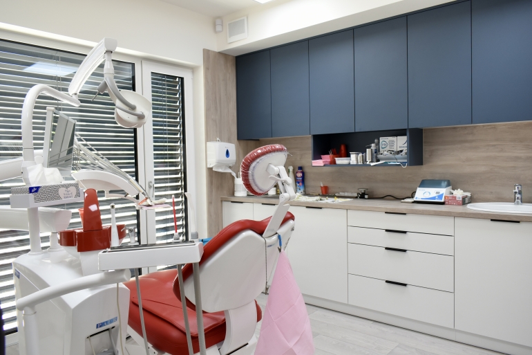 Nabídka zaměstnání - dentální hygienistka Nabídka zaměstnání - dentální hygienistka