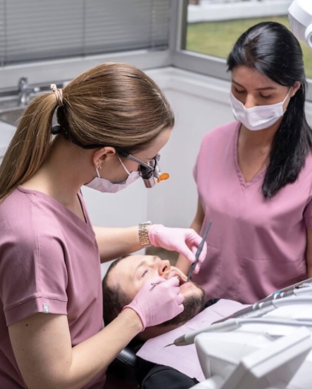 Asistentka zubního lékaře Vinohrady Asistentka zubního lékaře Vinohrady