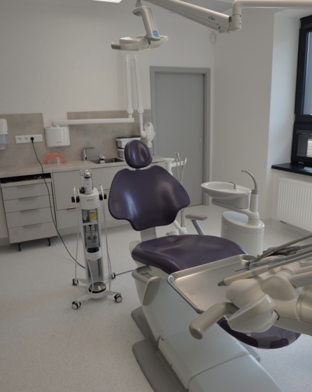 Přijmeme Dentální hygienistku/ Dentálního hygienistu Přijmeme Dentální hygienistku/ Dentálního hygienistu