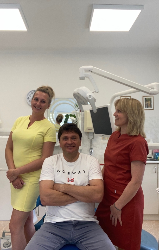 Pracovní nabídka pro zubního lékaře nebo dentální hygienistku