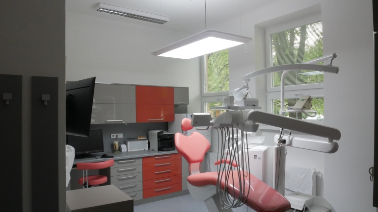 Zubní instrumentářka/zdravotní sestra v Ostravě Hrabůvce Zubní instrumentářka/zdravotní sestra v Ostravě Hrabůvce