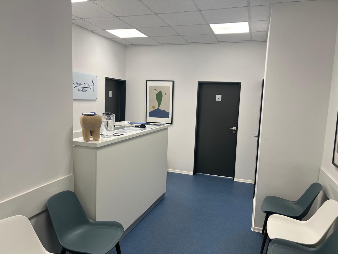 Hledá se zubní lékař v&nbsp;Mníšku pod Brdy