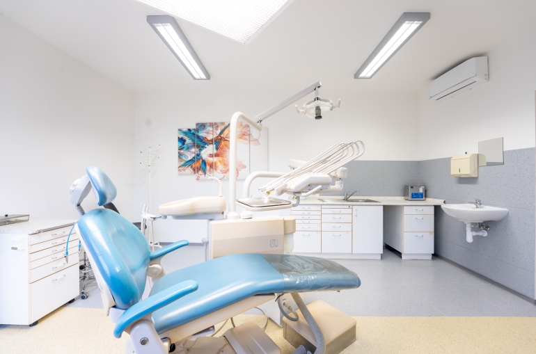 Dentalní hygienista/ka - Hradec Králové Dentalní hygienista/ka - Hradec Králové
