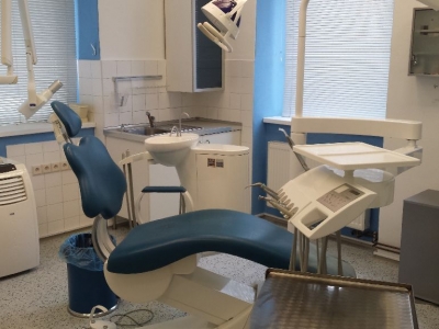 Nabídka vybavené zubní ordinace v obci Desná 