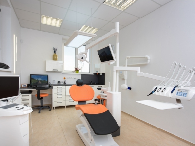 DentalCare Clinic přijme stomatologa/žku do svého týmu