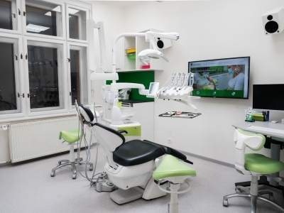 ASISTENTKA ZUBNÍHO LÉKAŘE/ZUBNÍ SESTRA