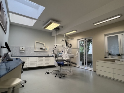 Hledám dentální hygienistku Praha 8