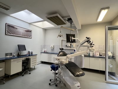 Hledám dentální hygienistku Praha 8