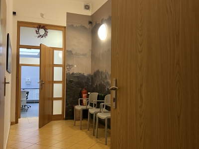 Hledám dentální hygienistku Praha 8