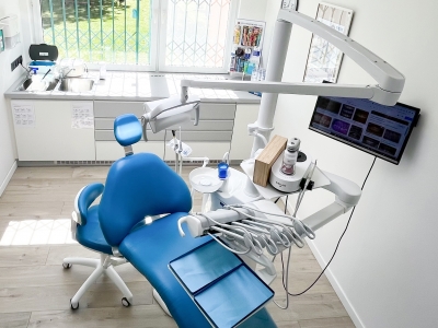 Hledáme dentální hygienistku od 1/24 Praha 4 – Modřany 
