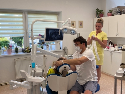 Pracovní nabídka pro zubního lékaře nebo dentální hygienistku