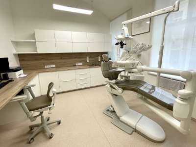 Zubní lékař/lékařka – pondělí + pátek | moderní ordinace v